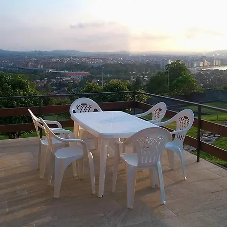 El Mirador De *